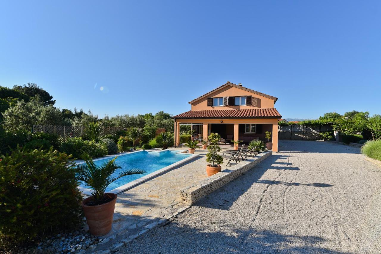 Holiday Home Taras Smilcic Exterior foto