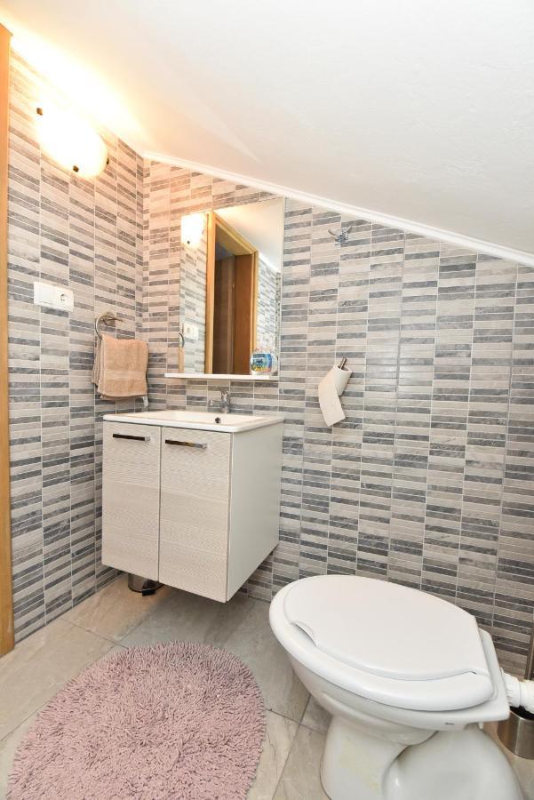 Holiday Home Taras Smilcic Exterior foto